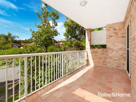 2/1 Sundridge Street, Taringa, QLD 4068 - Photo 2