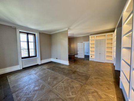 Superbe appartement rénové au coeur de la vieille ville - Foto 5