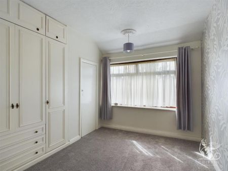 Benhurst Avenue, Hornchurch, RM12 - Photo 4