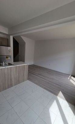 For Lease - 7344 Sandy Ridge Common Unit# 1, Niagara Falls, Ontario - Photo 1