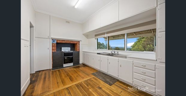 Beautiful Period Home! - Photo 1