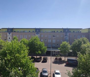 Große und Helle 2-Zimmer-Wohnung in der Nähe von Leipzig - Photo 1