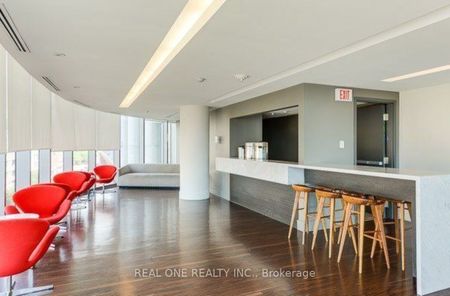 Market Wharf Lofts , #210 - Photo 5