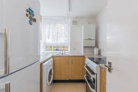 1 Bed Flat, Old Barrowfield, E15 - Photo 3