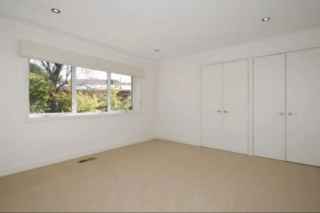 40 St Georges Crescent, Ashburton. - Photo 2