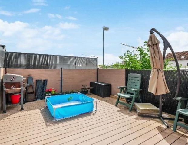 125 m² Maisonnette Wohnung mit Einbauküche & Terrasse - Photo 1