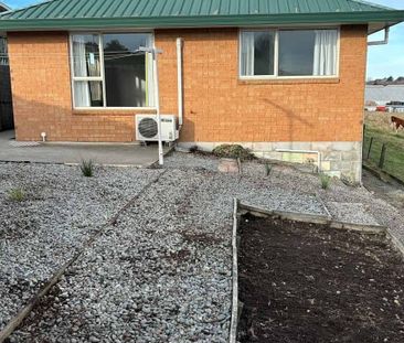 Modern and quiet with great views - Photo 4