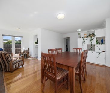 Three Bedroom Family Home - Photo 5