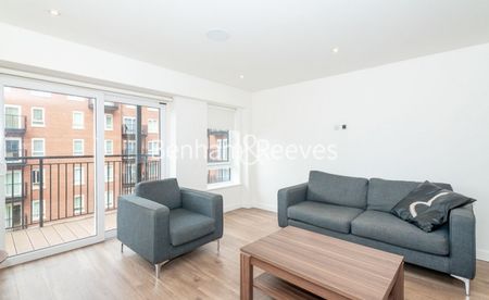 2 Bedroom flat to rent in Beaufort Square, Colindale, NW9 - Photo 3