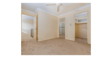 SPACIOUS TOWNHOUSE IN IDEAL LOCATION! - Photo 4