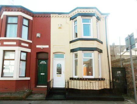 2 Bed End Terrace, Newcombe Street, L6 - Photo 2