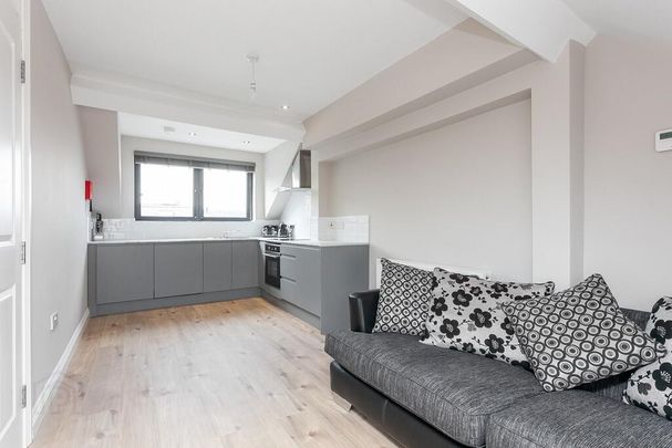 Flat C, 2 Surrey Street, Belfast, BT9 7FS - Photo 1