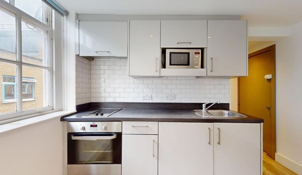 Studio Flat, Drakes Courtyard, NW6 - Photo 1