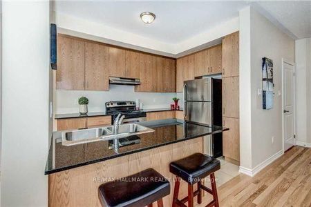 For Lease - 74 Lloyd Crescent, Brampton, Ontario - Photo 5