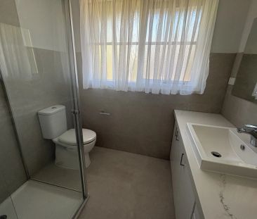 Great family home in a prime position - Photo 3