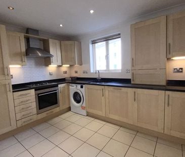 Times Square, Tunbridge Wells - Photo 5