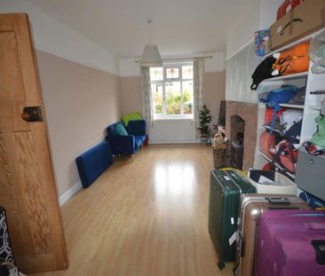 3 Bedroom Semi Detached To Let - Photo 4