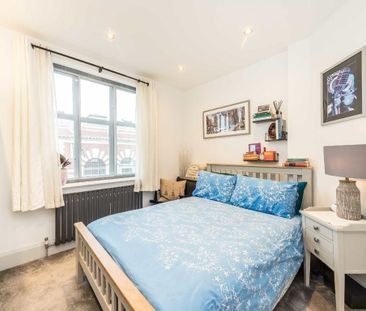 Chiswick High Road, W4 1SY, London - Photo 2