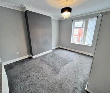 3 bedroom apartment to rent - Photo 3