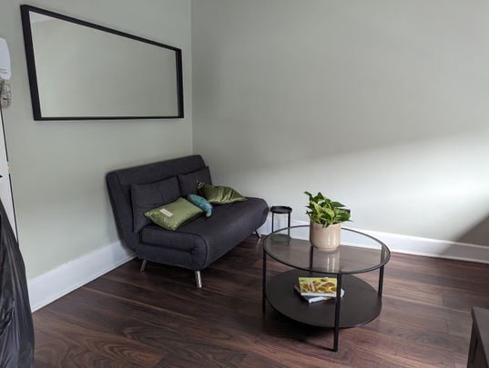 2 Bed Flat, Kingsland Road, E2 - Photo 1