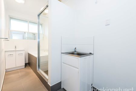 Unit 5/53 Aintree Road, Glen Iris. - Photo 2