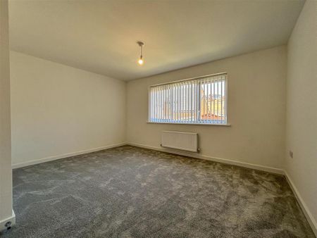 2 bedroom semi-detached house to rent - Photo 4