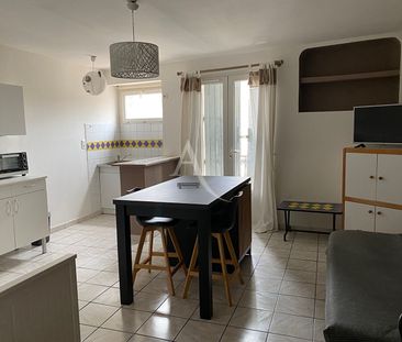 Location Appartement 1 pièce 31m² - Photo 3