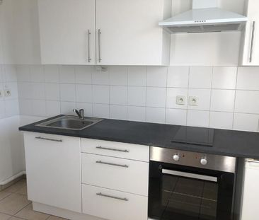 Location Appartement 3 pièces 63m² THONON LES BAINS 74200 - Photo 1