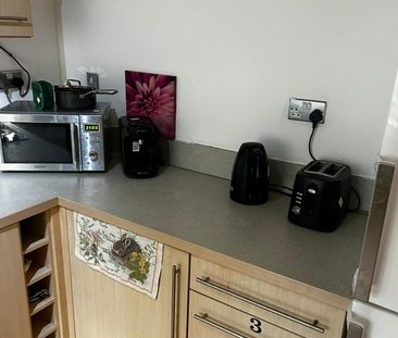 Room in a Shared House, Carisbrooke Road, B17 - Photo 6