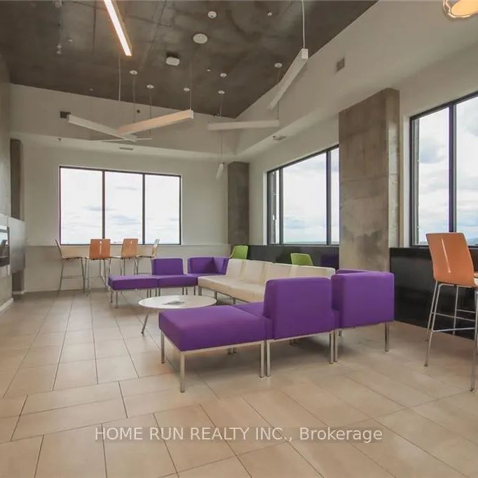 1817 - 105 CHAMPAGNE AVENUE - Photo 1