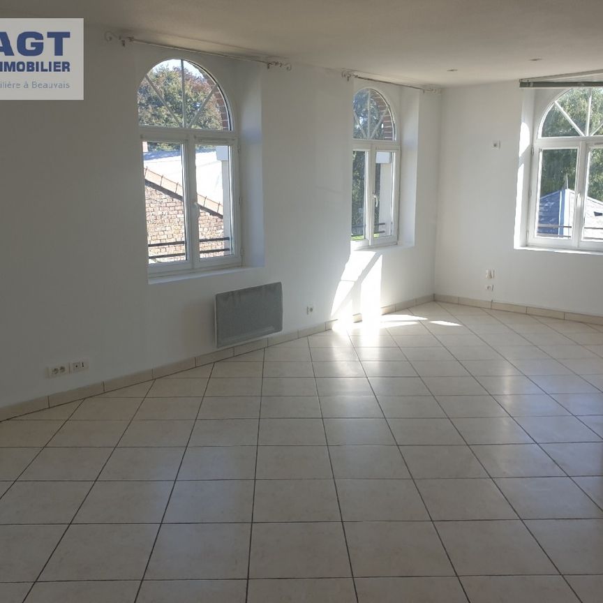 Location Appartement 1 pièce 32m² BEAUVAIS 60000 - Photo 1