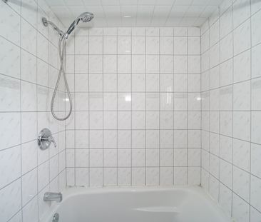 For Lease - 51 Nahanni Terrace Unit# Main & Upper, Toronto, Ontario - Photo 6