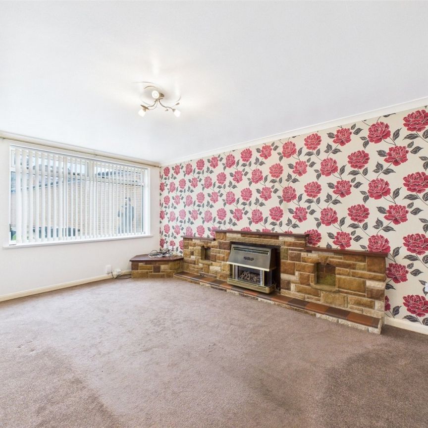 Sutton Court, Eastwood, Nottingham, Nottinghamshire, NG16 - Photo 1