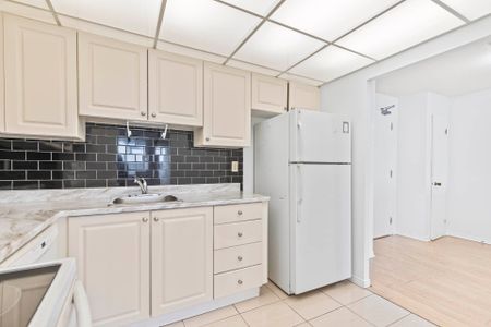 For Lease - 115 Hillcrest Avenue Unit# 415, Mississauga, Ontario - Photo 4