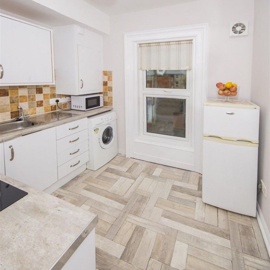 3, 74 University Street, Belfast, BT7 1HB - Photo 1