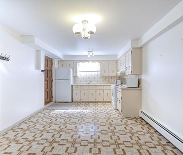 For Lease - 11 Ranwood Drive, Toronto, Ontario - Photo 1