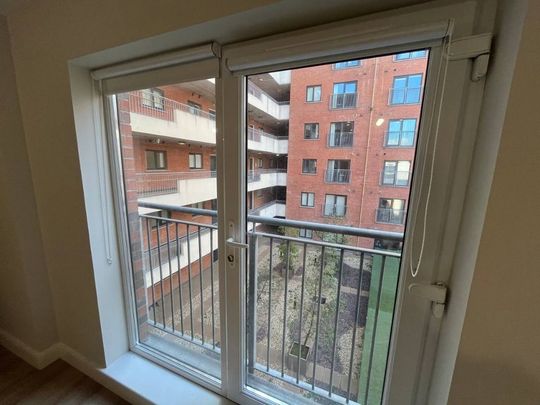 308 College Court Central, Belfast BT1 6BF - Photo 1