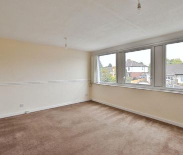 2 bedroom Flat To Let - Photo 6