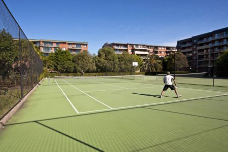 A cosmopolitan sanctuary in Sydney Park Village - Photo 3
