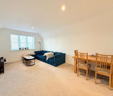 2 bedroom apartment to rent - Photo 2