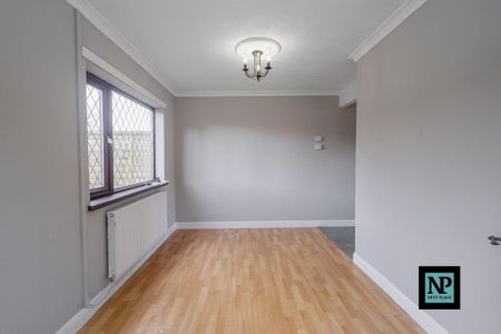 3 bedroom semi-detached house to rent - Photo 3