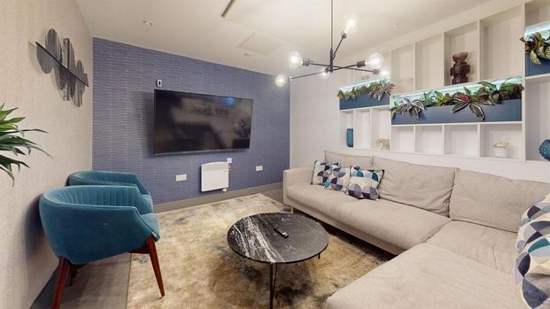 Studio to rent - Photo 1