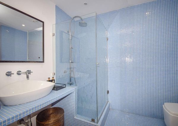 2 Bedroom House with a terrace, Paço de Arcos, Oeiras