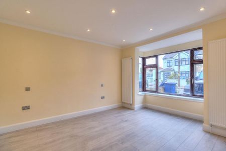 4 bedroom terraced house to rent - Photo 2