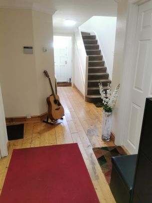 Oaklands 3 - Photo 1