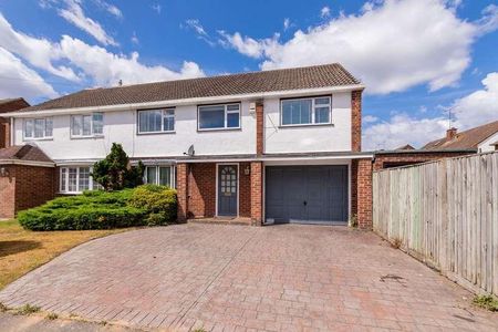 Darwin Road, Langley, SL3 - Photo 5