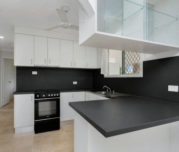 Family Home with Shed - Photo 3