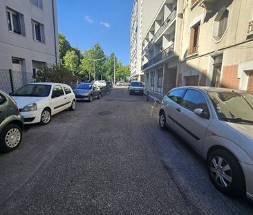 proche campus /tram - Photo 6