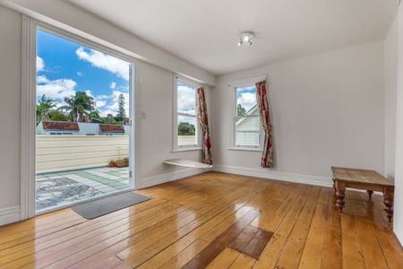 Character and Charm in Freemans Bay - Photo 2