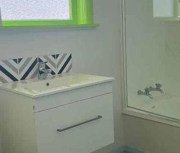 Charming 3BR Townhouse in Ranui - Photo 4